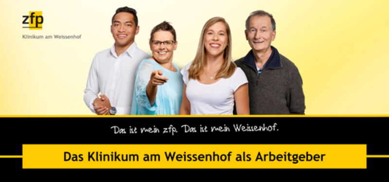 Zwei Frauen und zwei Männer lächeln in die Kamera. Das Bild wird für das Stellenportal Klinikum am Weissenhof genutzt.
